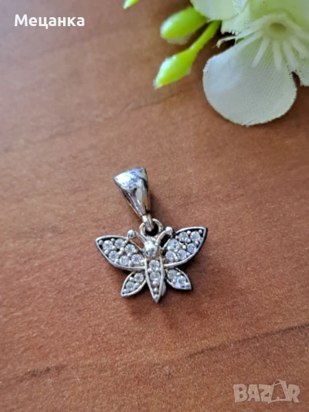 Сребърна висулка пеперуда, снимка 1