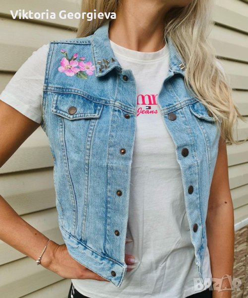 Рисувано дънково елече, снимка 1