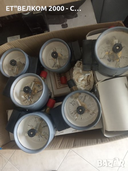 Контактни манометри 0-25 атм, снимка 1