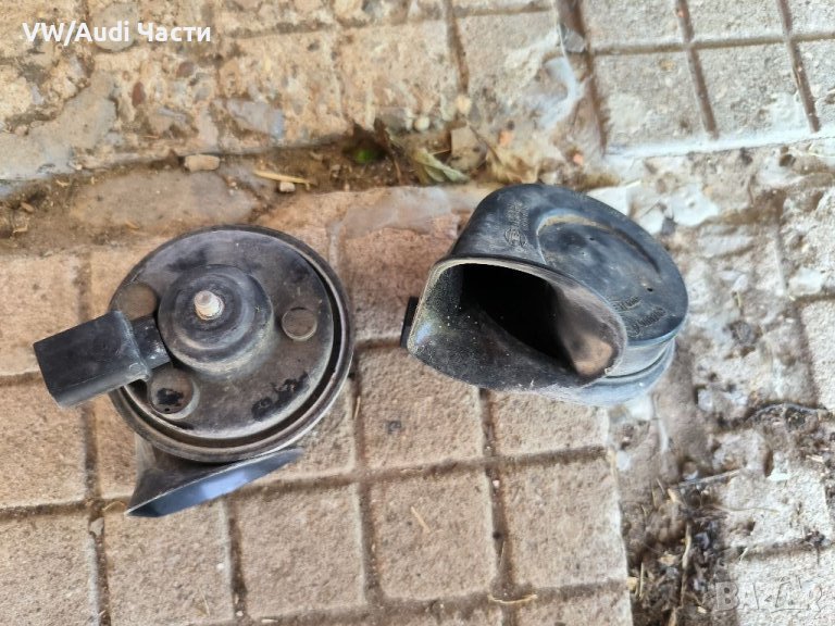 Клаксон за Ауди А4 Б6 Б7 Audi A4 B6 B7 HELLA, снимка 1