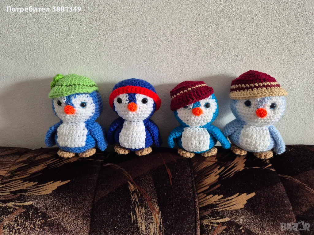 Ръчно плетени играчки - пингвини, снимка 1