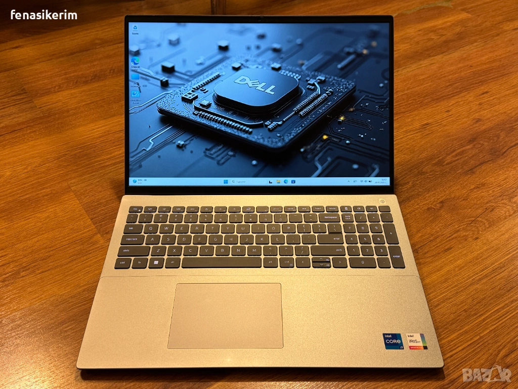 НОВ 16' WUXGA Core i7-1360p DELL Vostro 5630 16GB LPDDR5/512GB NVMe/Подсветкa/Бат 8ч/Iris/Гаранция, снимка 1