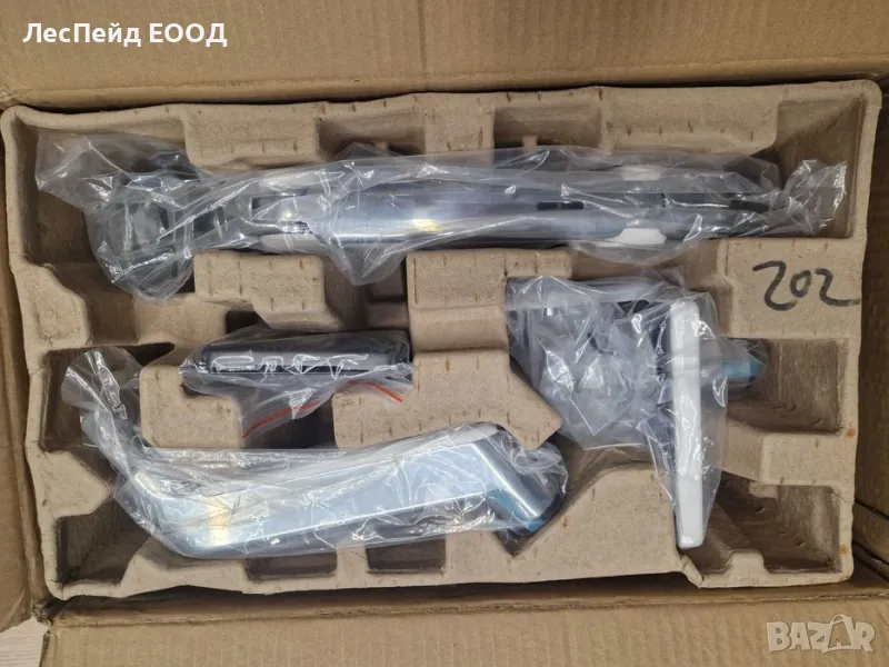 Стойки за бюро Humanscale M8.1 сребристо/бяло, снимка 1