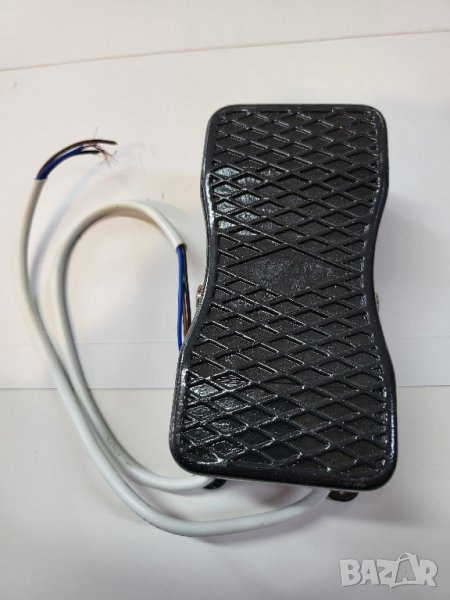 превключвател, ключ педал за вашето устройсто, уред, машина, снимка 1