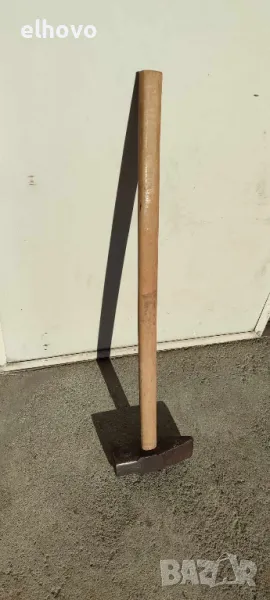 Голям топор, снимка 1