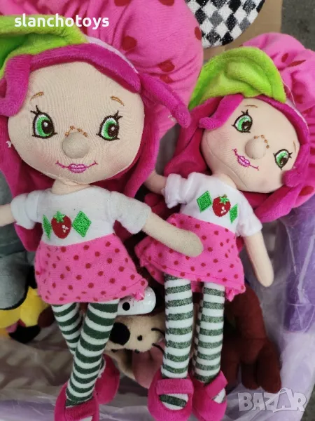 Плюшена кукла Ягодка,около 28см, снимка 1