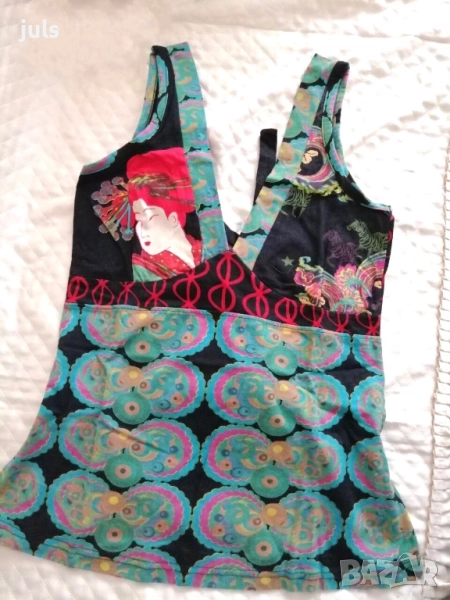 Desigual и др. Дамски топ / потник с щампа, снимка 1