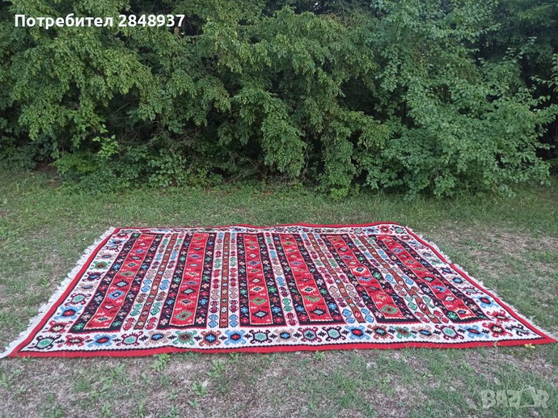 Чипровски килим, модел "Пиротски", снимка 1