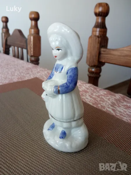Красива и стилна статуетка., снимка 1