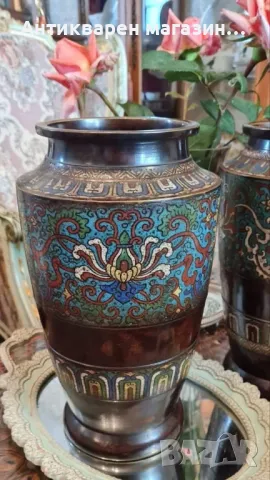 Cloisonne  Античен комплект вази -1920 г. , снимка 3 - Вази - 48893129