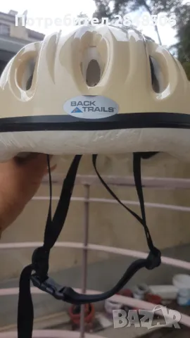 Продавам каска за велосипед , тротинетка , размер L .