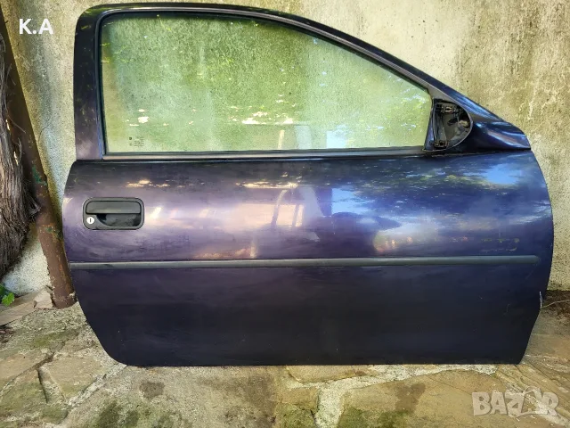 Предна дясна врата Opel Corsa B 2/3 врати