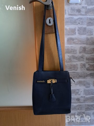 Тъмносиня чанта, снимка 2 - Чанти - 40667789