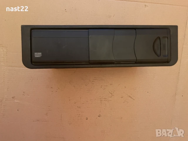 CD-ЧЕЙНДЖЕЪР (VOG) (XQE 000 120) LAND ROVER RANGE ROVER 3 L322 2002-2012/Рейндж Ровър, снимка 2 - Части - 50907033