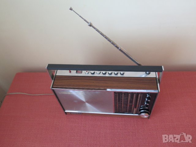 Vintage Grundig  Concert-Boy 208,   1967–1969г.,Ретро радио , снимка 4 - Радиокасетофони, транзистори - 41191157