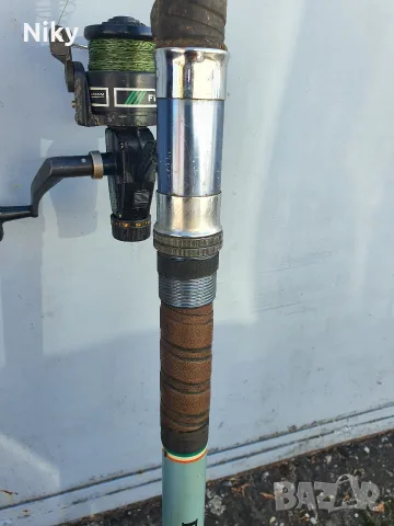 Мощен ретро комплект за дъно: Въдица Daiwa Beachcasting Italia-45 + макара Fisherman 5560 , снимка 3 - Въдици - 56243460
