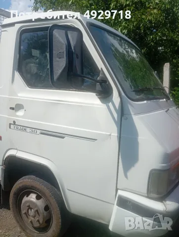 Продавам Нисан траде