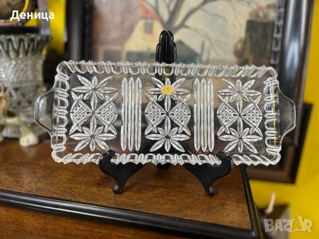 Красиво кристално плато/поднос Западна Германия -оловен пресован кристал Размери-34/13.5/2 см , снимка 2 - Други - 53092406