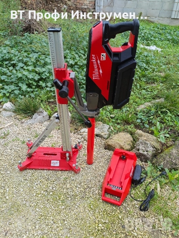 Коледна цена Milwaukee MXF - Диамантено пробивна машина / статив