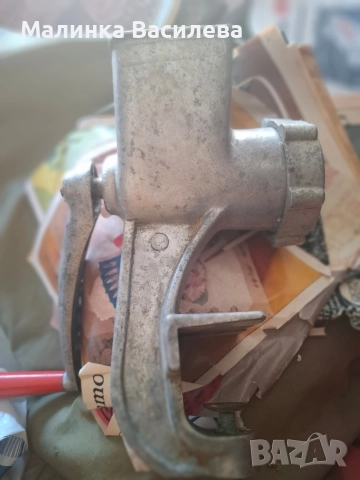 машина за мелене на месо, снимка 2 - Месомелачки - 52644380