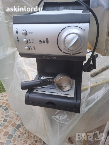 еспресомашина Arielli KM-150 BS/1050 WATT 15 bar за части, снимка 3 - Кафемашини - 53833645