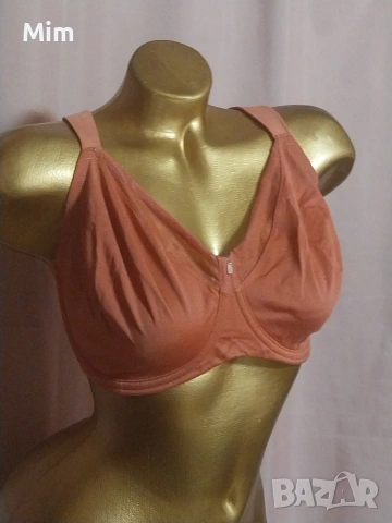 Triumph 90 E Сутиен с мека чашка , снимка 3 - Бельо - 53147429