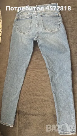 Дамски дънки Bershka, размер 36 – чисто нови, снимка 2 - Дънки - 55786474