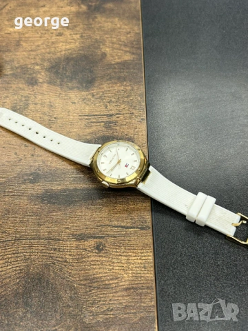 Часовник Tommy Hilfiger, снимка 3 - Дамски - 53709855