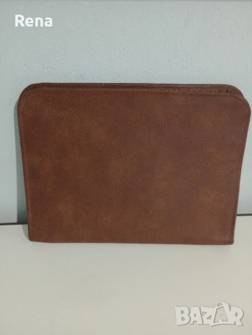 Кожена папка с цип от соца