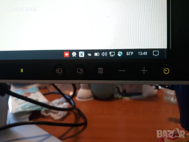 монитор 24" Dell с добри характеристики ИЗГОДНО, снимка 5 - Монитори - 41700648