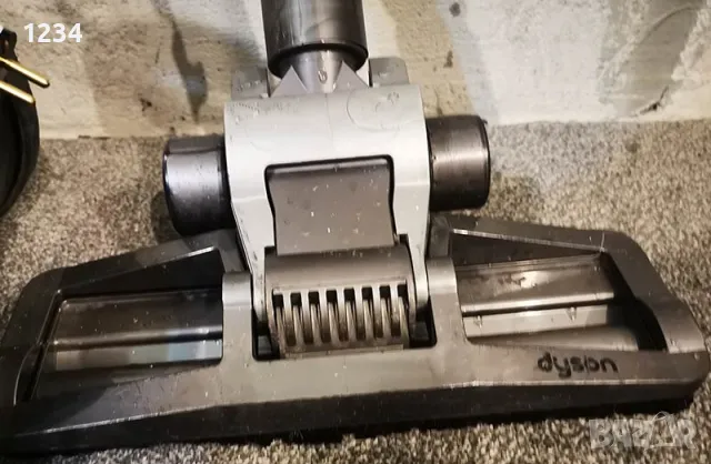 Прахосмукачка DYSON DC-19 1400W работи безупречно, снимка 11 - Прахосмукачки - 49551342
