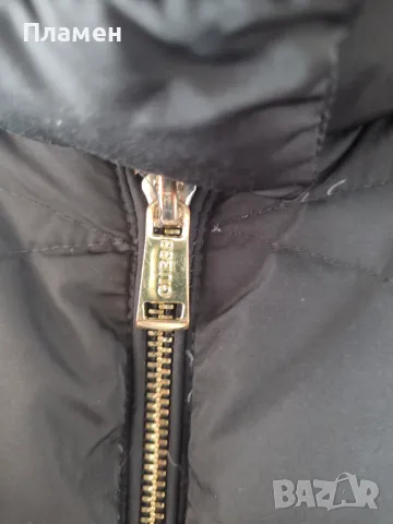 Дамско Пухено яке Guess Alyssa , M размер, снимка 8 - Якета - 48014102