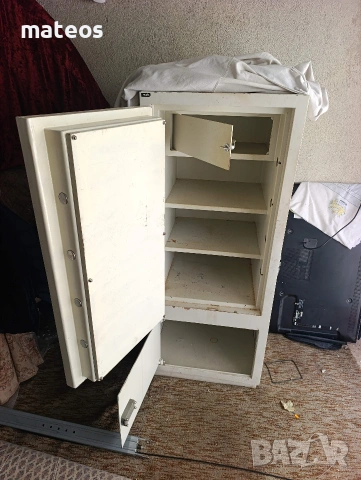 Каса сейф , снимка 3 - Сейфове и каси - 53794660