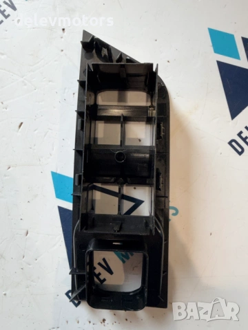 5E4867171 интериорна пластмаса около копчета за ел. стъкла от Skoda Octavia 1.5TSI , снимка 3 - Аксесоари и консумативи - 53706902