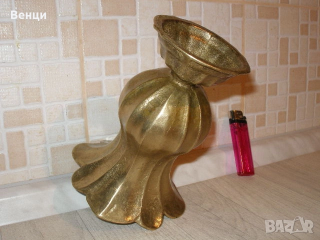 Бронзова Ваза, снимка 9 - Антикварни и старинни предмети - 51804362