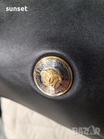 Versace Jean's Couture естествена кожа+ 3 прегради, снимка 13 - Чанти - 44823002