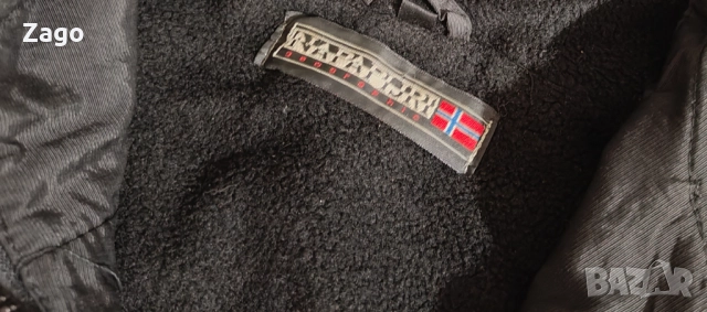 NAPAPIJRI черно яке , снимка 4 - Якета - 52284387