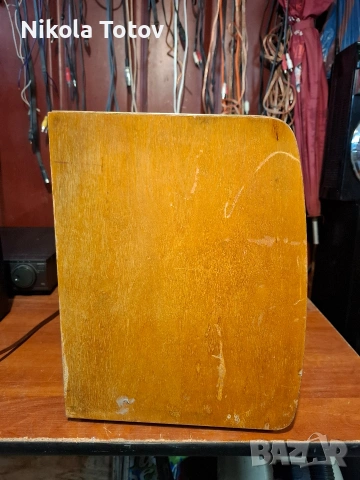 Продава се старинно дървено радио . , снимка 4 - Антикварни и старинни предмети - 53037901