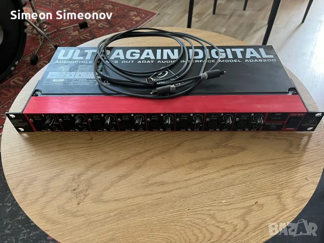 Аудио интерфейс/конвертор Behringer ADA8200 Ultragain + 3m ADAT кабел
