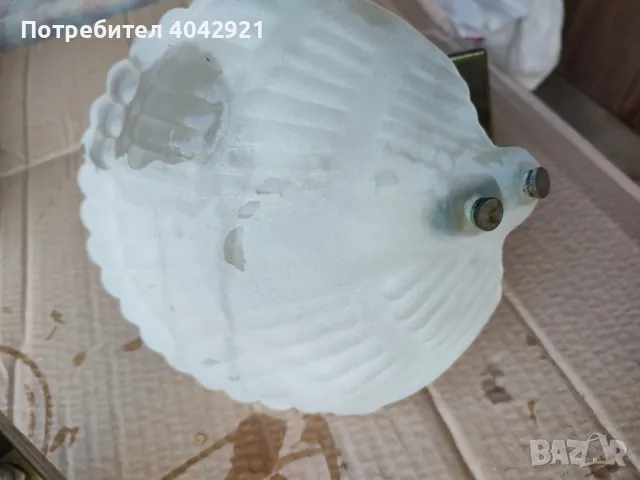 Плафони за стена