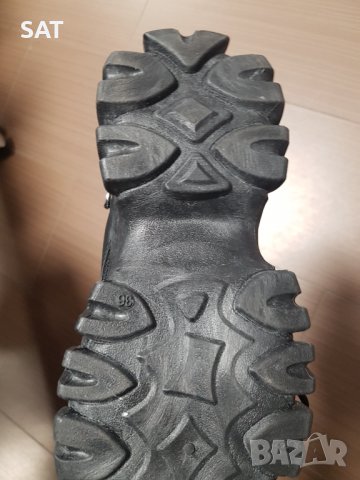 Обувки, снимка 5 - Дамски ежедневни обувки - 39491304