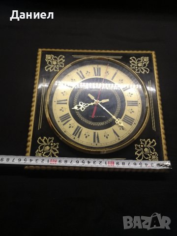 Стенен часовник Янтаръ , снимка 2 - Антикварни и старинни предмети - 44202758
