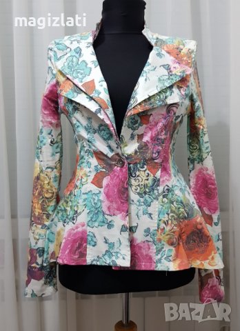 Дамско сако размер М-Л