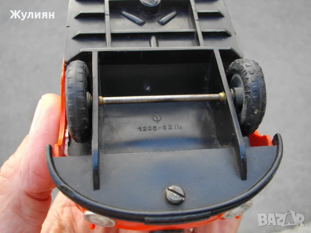 СОЦ ПЛАСТМАСОВА КОЛИЧКА ФОЛКСВАГЕН БУС VOLKSWAGEN VW , снимка 8 - Антикварни и старинни предмети - 51142833