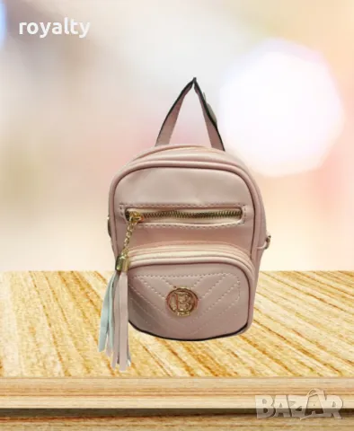 Модерна дамска раница с емблема, снимка 5 - Чанти - 49002297