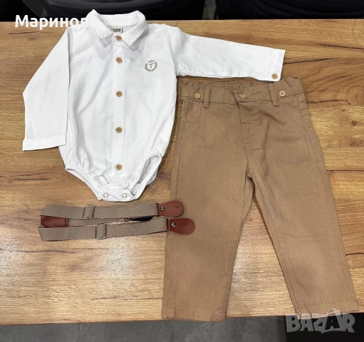 Бебешки комплект от панталон в бежово, боди-риза в бяло, тиранти и папийонка - нов!