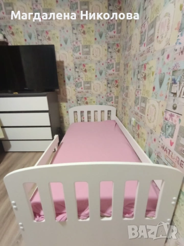 Детско легло с преграда, шкафче и матрак, снимка 4 - Спални и легла - 53741931