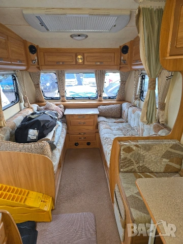 Каравана FLEETWOOD четири-пет местна , снимка 5 - Каравани и кемпери - 53031348