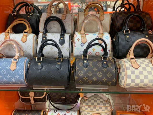 чанти chanel louis vuitton bottega veneta celine coach , снимка 10 - Чанти - 51258227