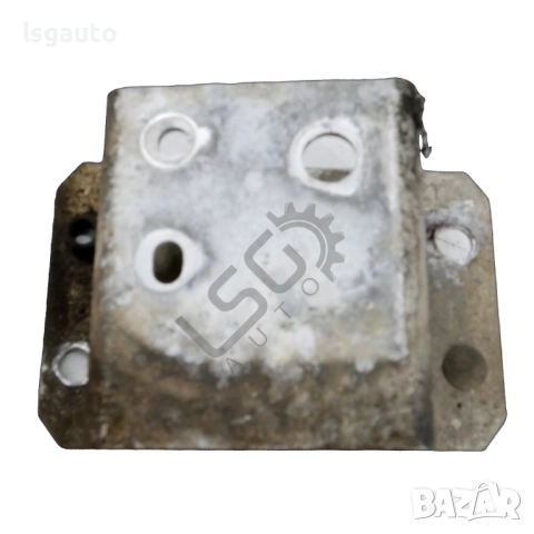 Десен държач основа задна броня Toyota RAV 4 III 2006-2012 ID: 154703